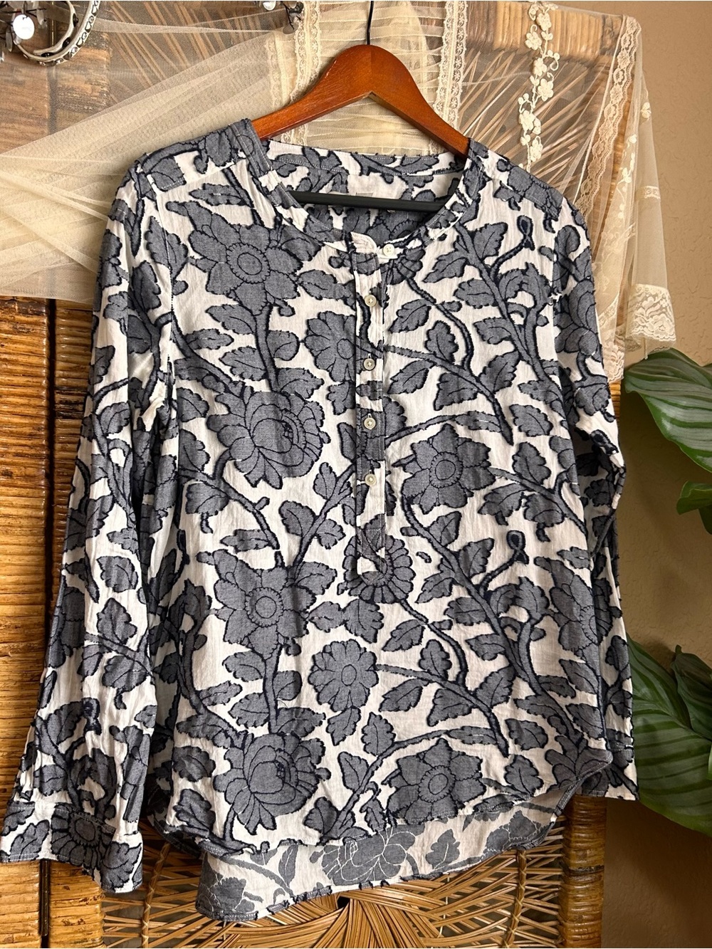 Loft floral top with textured pattern blue and white long sleeved medium